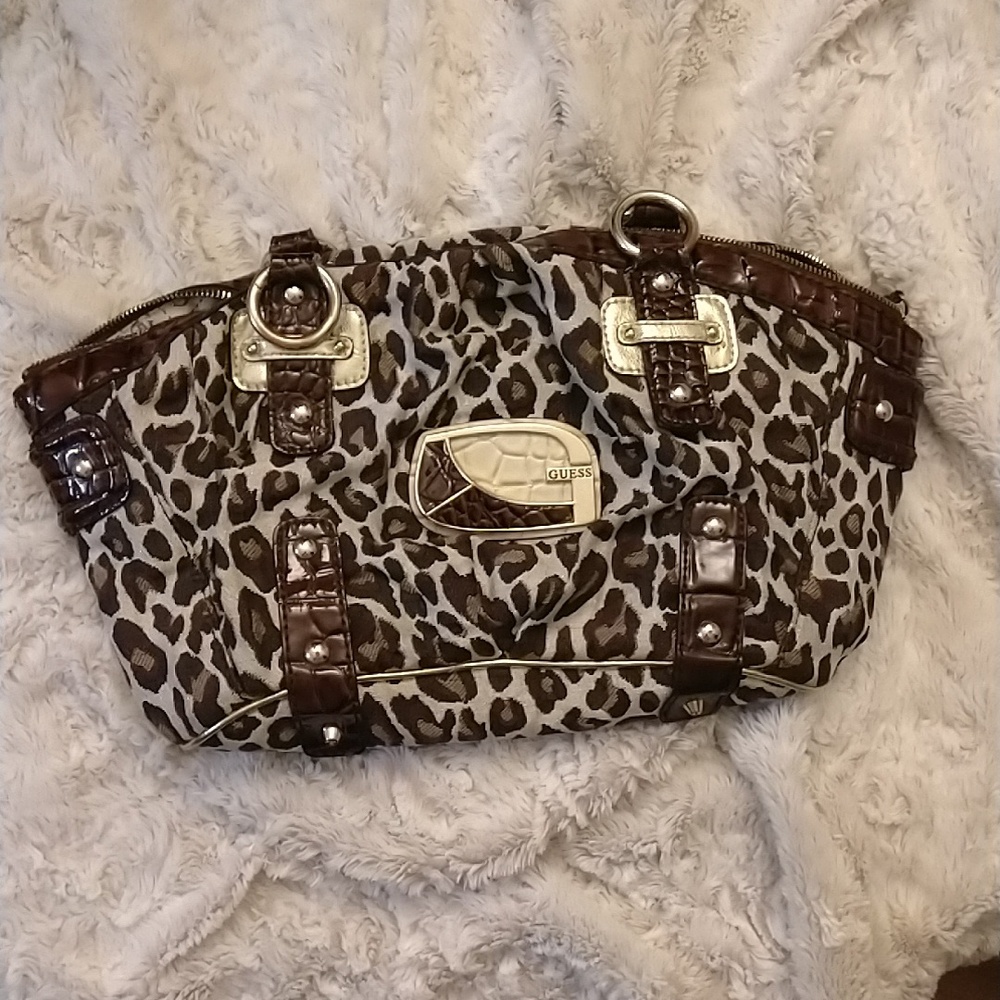 Guess handbag: Requires Handles to be  attached (included)